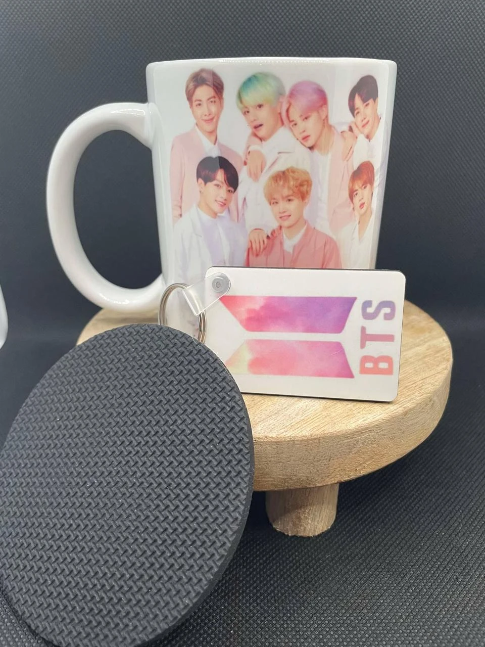 🎁 Coffret Mug – Mug + Porte-clés + Dessous de Tasse – BTS 💜 – photo 2